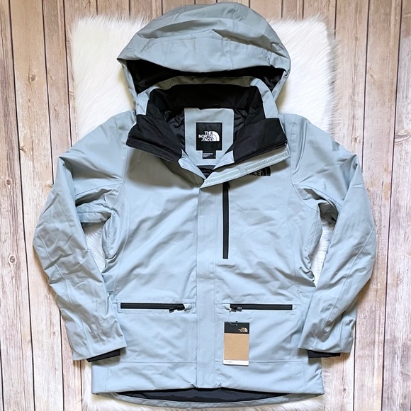 The North Face Women’s Gatekeeper Jacket - Picture 3 of 11